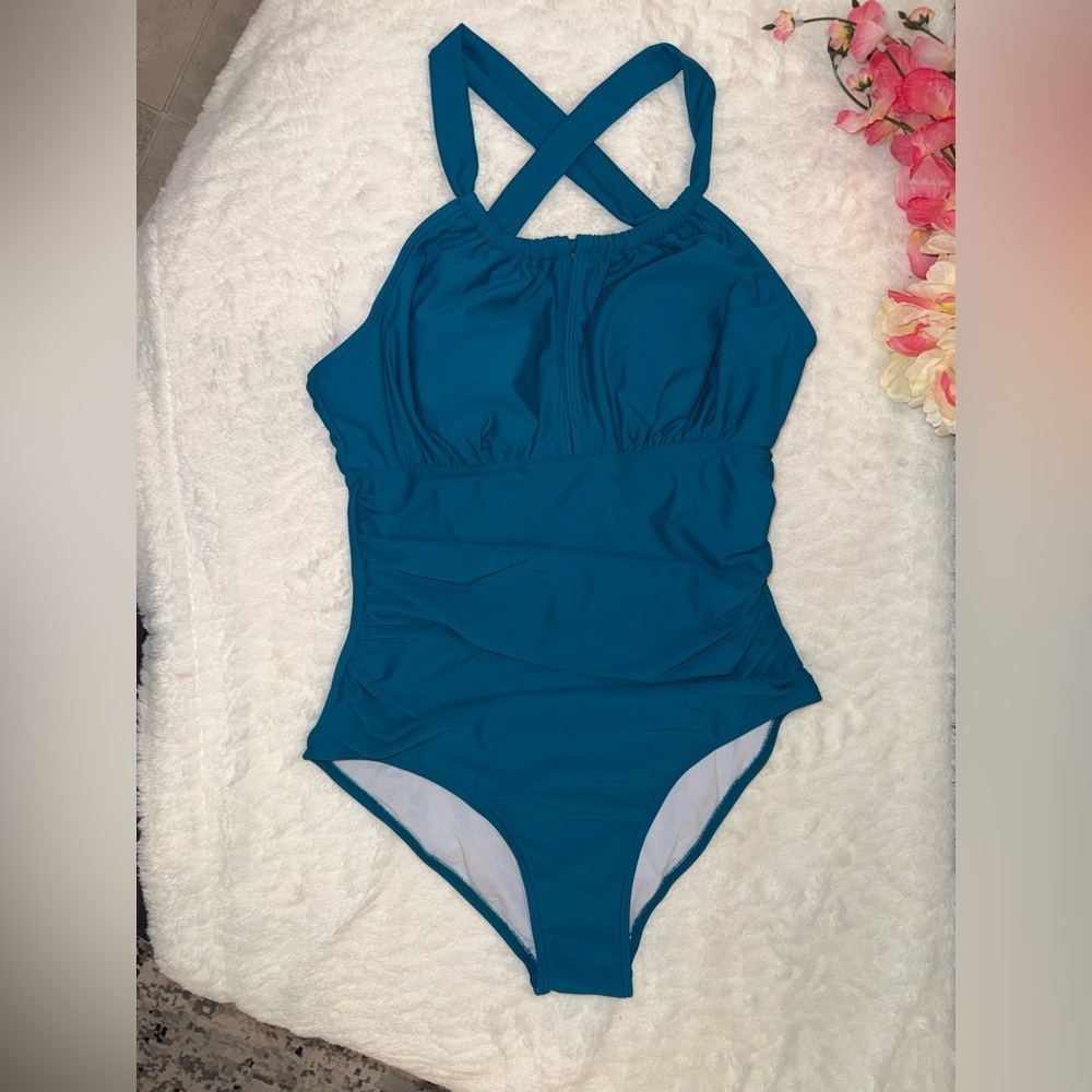 NWT Teal Crossback One-Piece Swimsuit — Supportive Ruched Front Size S - Picture 1 of 7